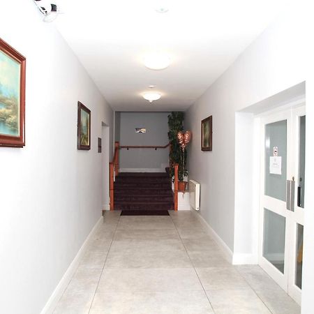 Home Inn Άθλον Εξωτερικό φωτογραφία